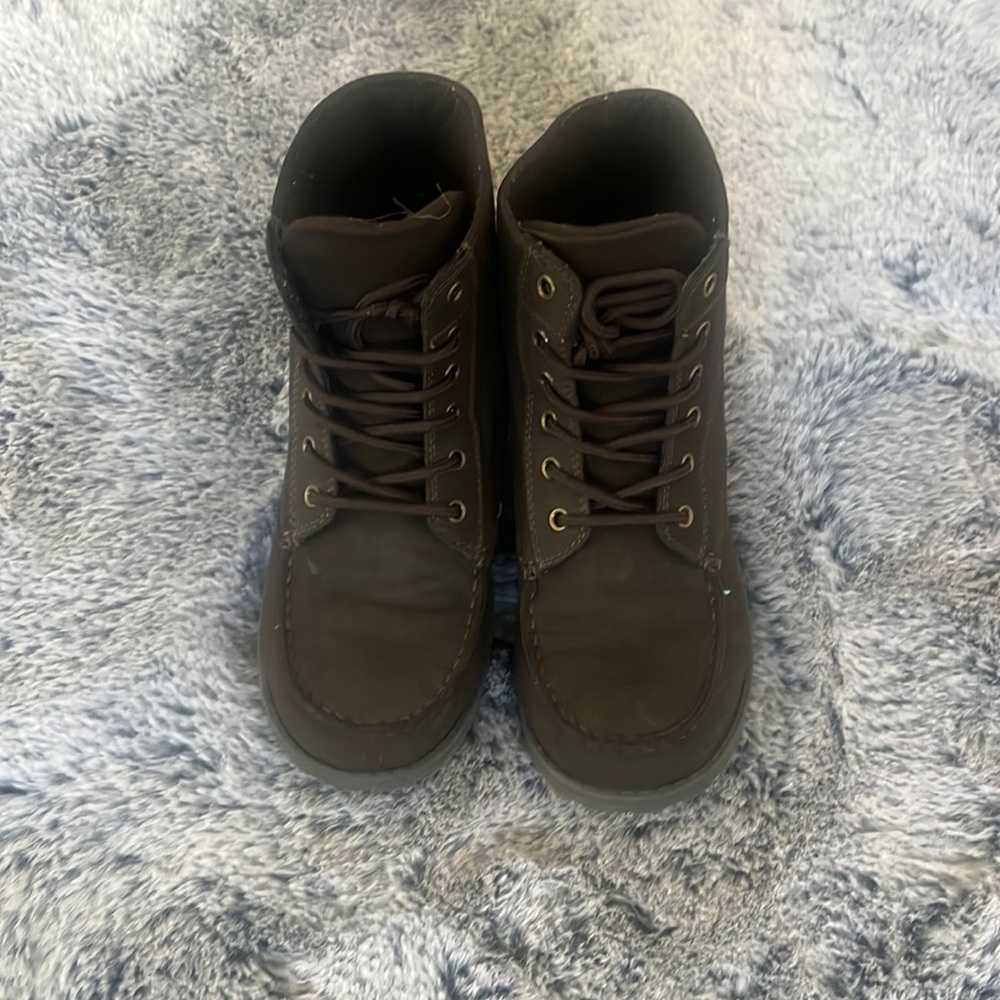 Boys Dress Boots
Size 4